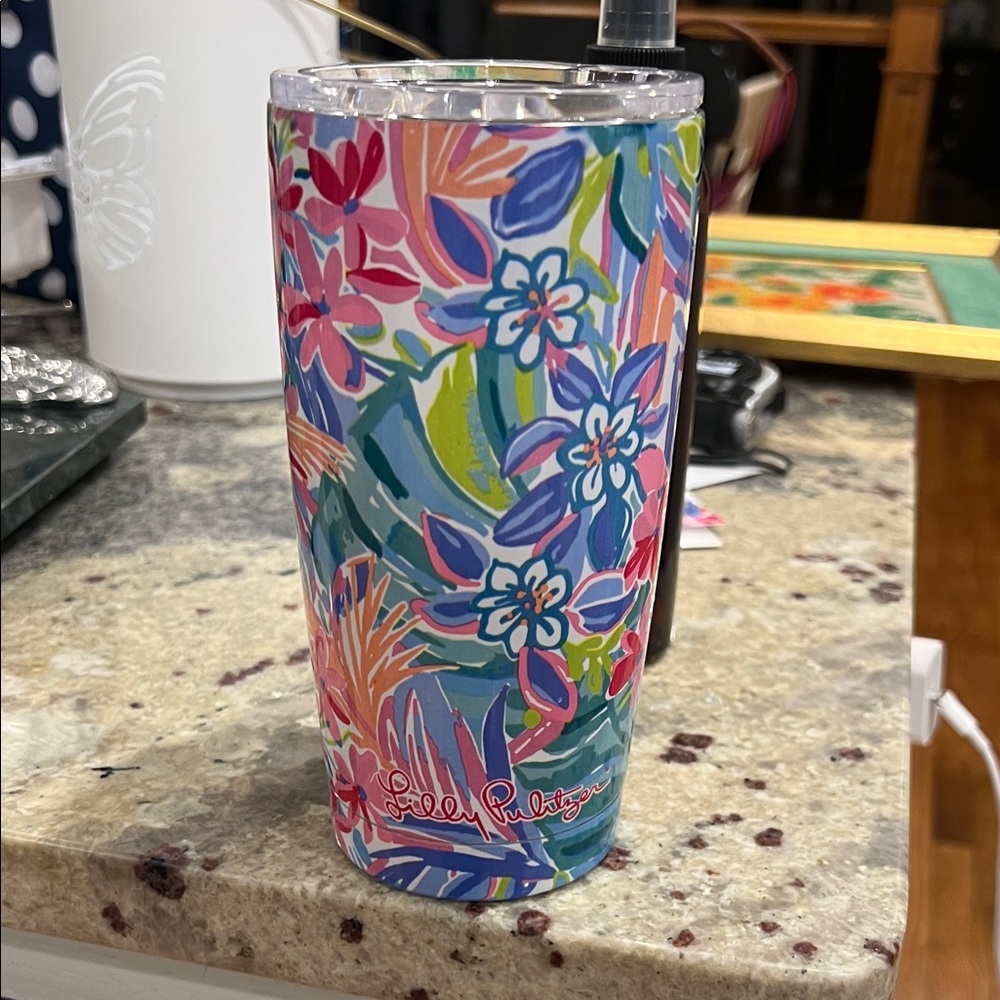 Lilly Pulitzer 20 ounce Colorful Floral Tumbler cup new without tags